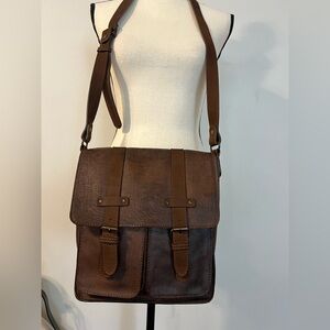 Vintage Brown Leather Messenger Bag with Adjustable Strap
